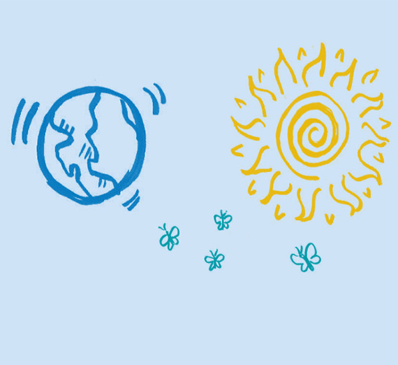 Josh Shultz con un trozo de madera.